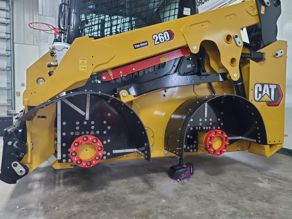 Caterpillar 260 Fender In Use