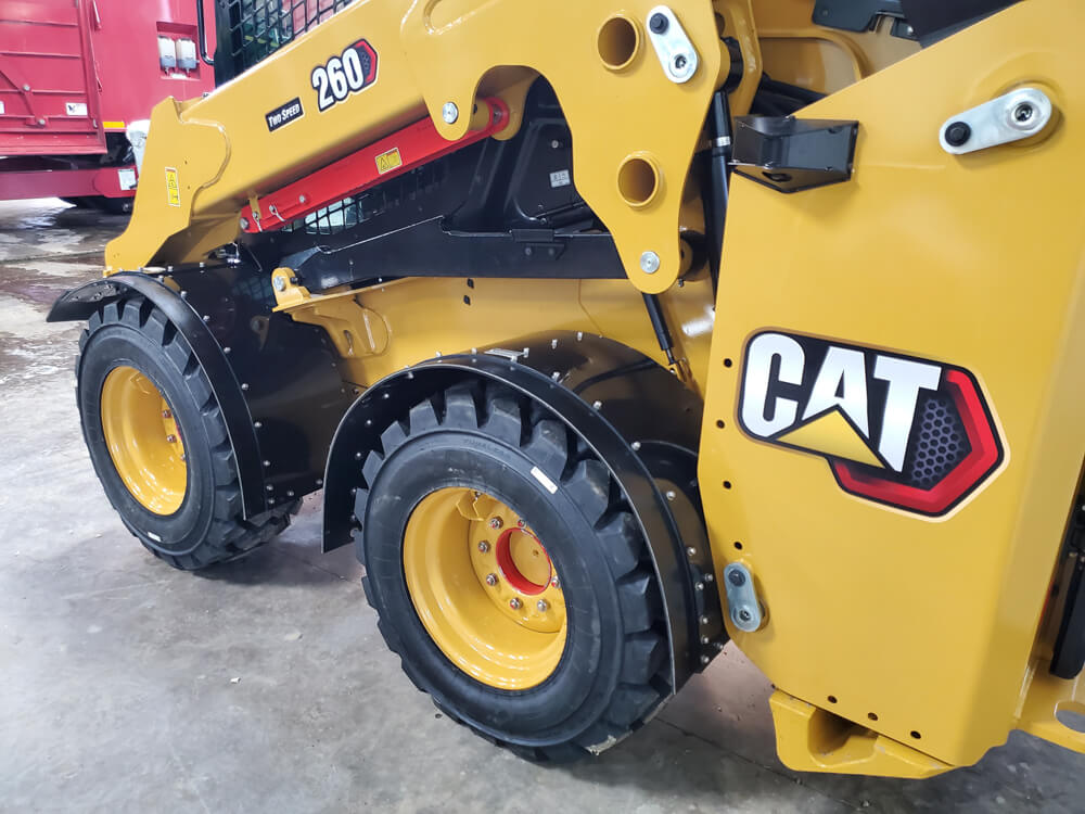 Caterpillar 260 Fender In Use