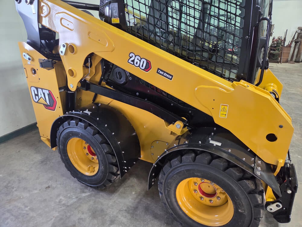 Caterpillar 260 Fender In Use