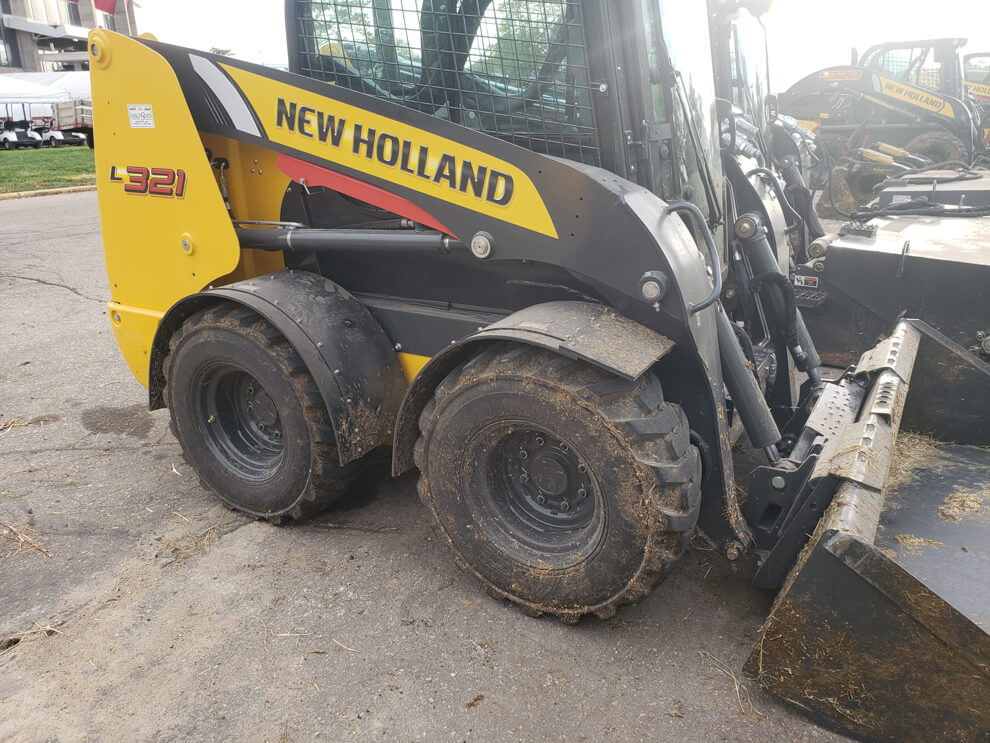 New Holland Skidloader using D-Fenders