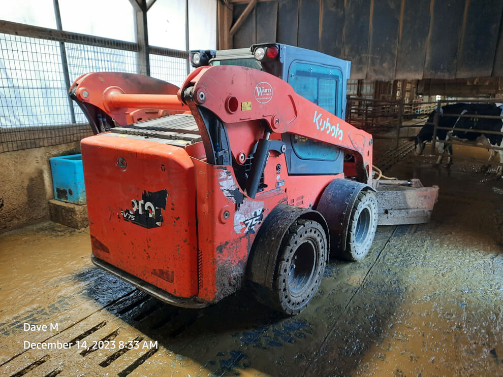 Kubota Skidloader using D-Fenders