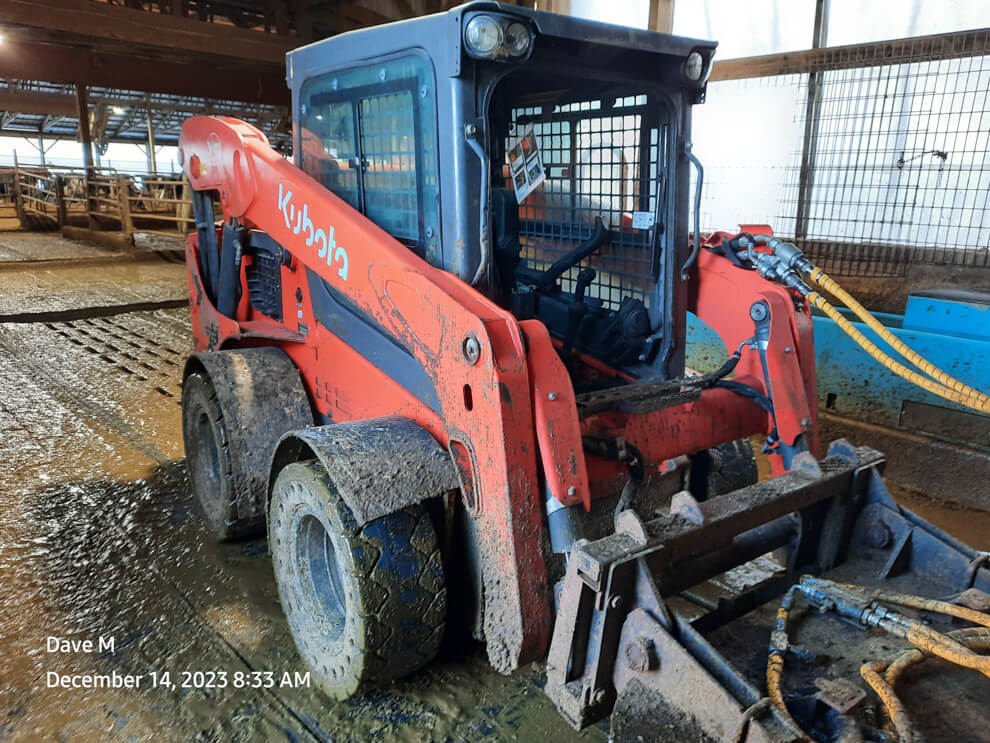 Kubota Skidloader using D-Fenders