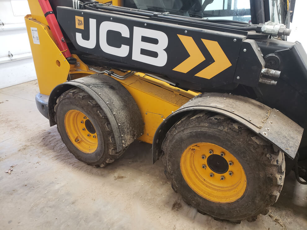 JCB Skidloader using D-Fenders