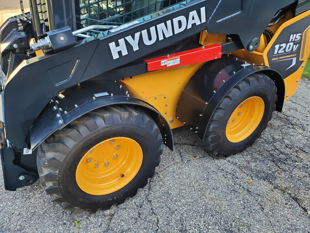 Hyundai HS120V Fender In Use